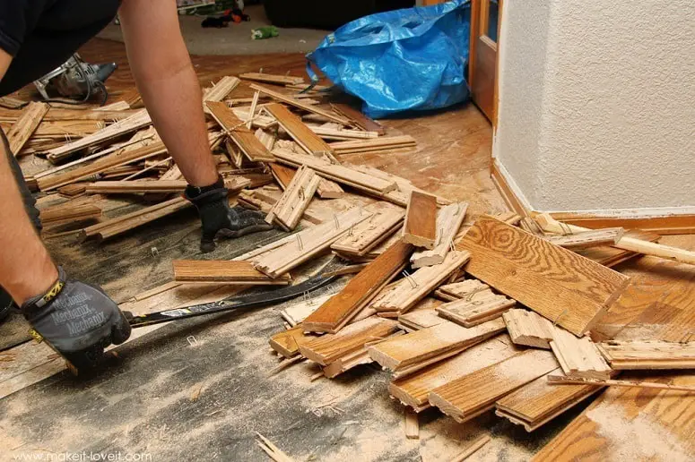 How To Remove Hardwood Floor