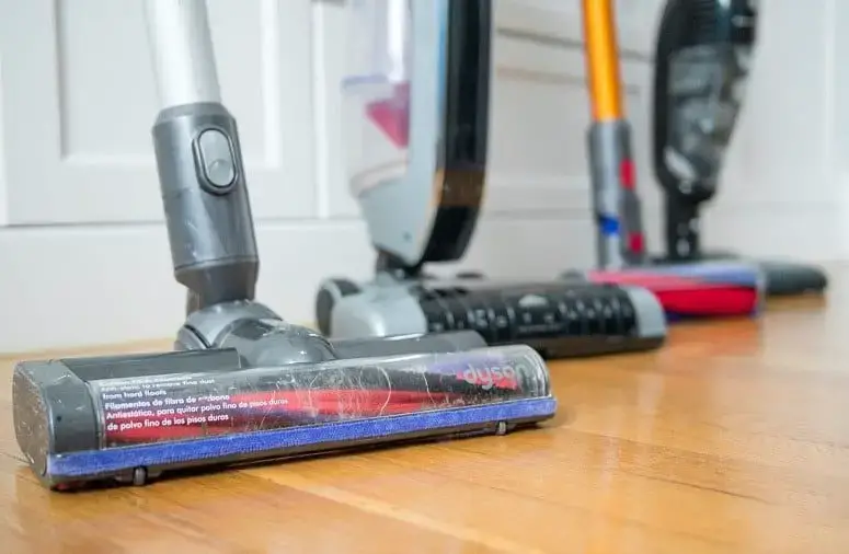 Best Cordless Vacuum For Hardwood, Can You Use A Dyson Stick Vacuum On Hardwood Floors