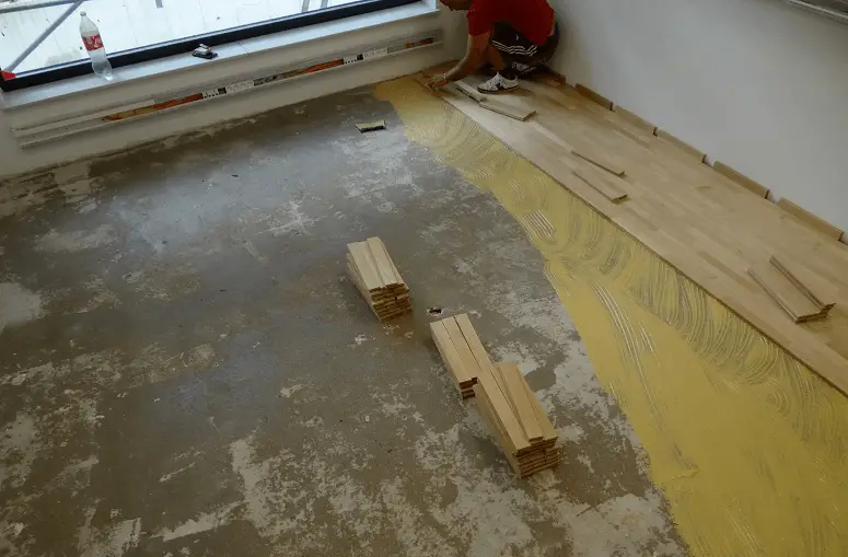 Removing Hardwood And Placing New One