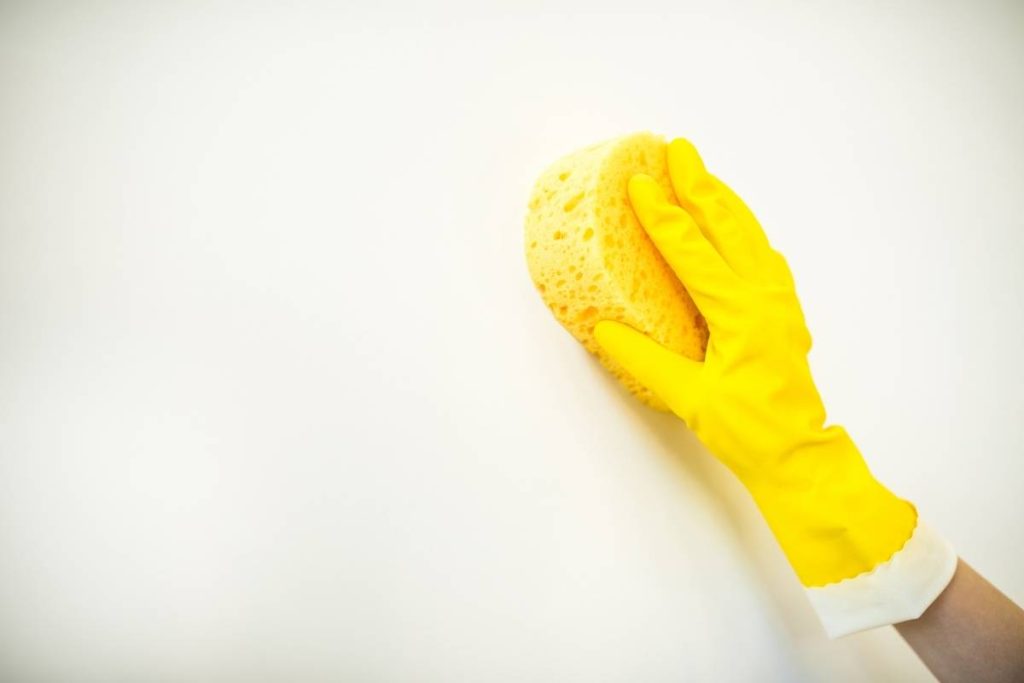 Should You Clean Walls Before Painting?