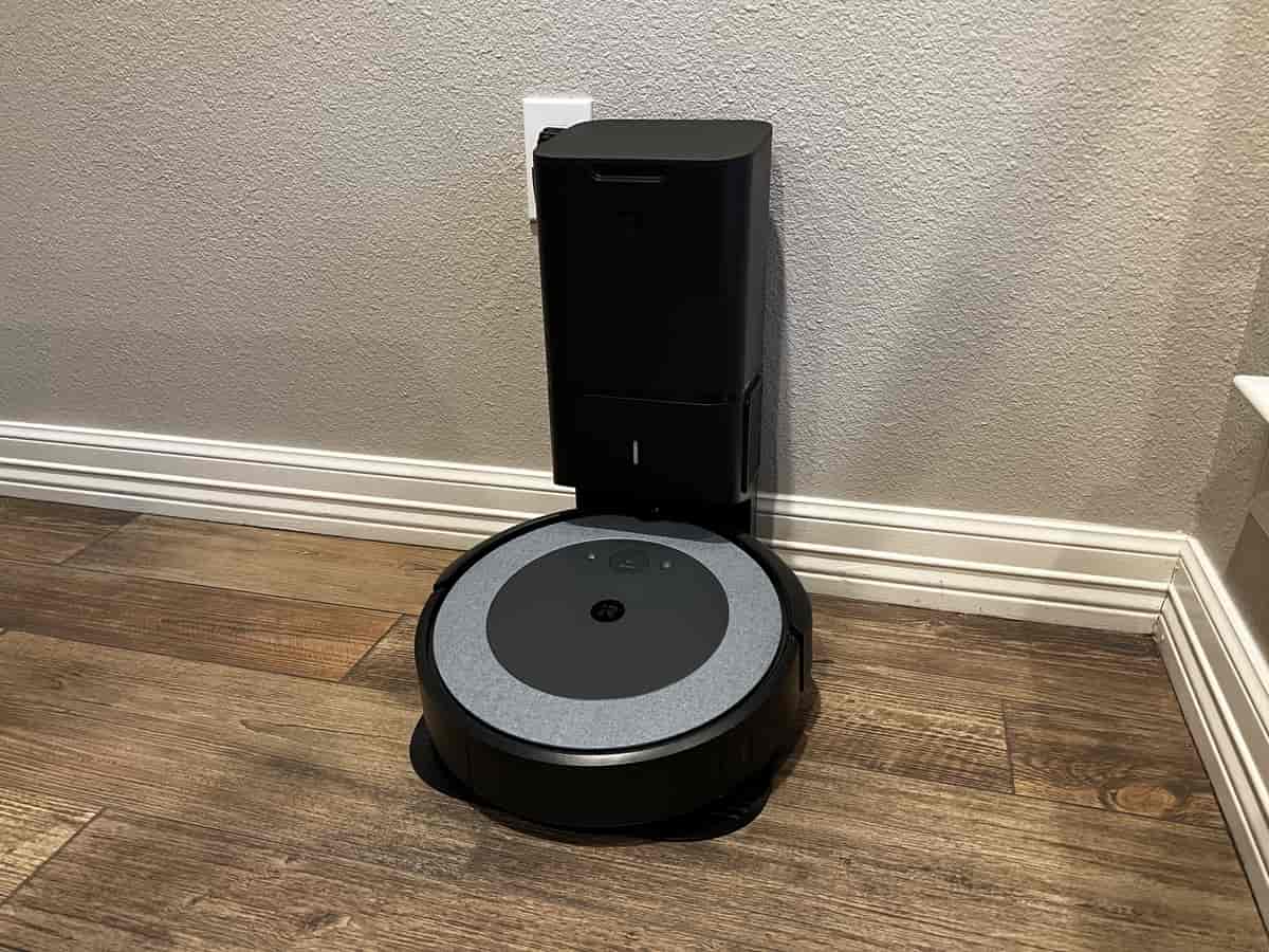 Roomba Troubleshooting Guide Most Common Issues [Solved] Home Clean